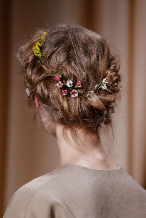 Hair accesory by Valentino couture